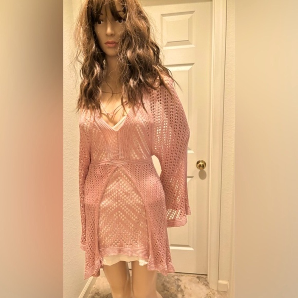 FREE PEOPLE CROCHET DRESS - NWT A MUST-HAVE!!!